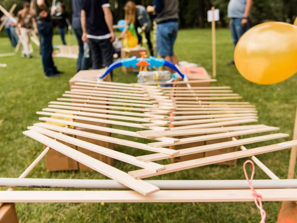 Тимбилдинг Импульс или Машина Голдберга от Лаборатории Деловых Игр +7495-644-9770 Тимбилдинг Импульс или Машина Голдберга от Лаборатории Деловых Игр +7495-644-9770