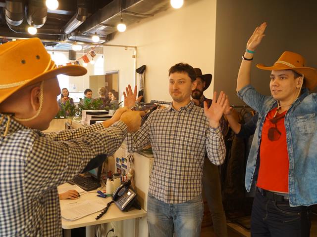 квест в офисе заказать в Москве от "Лаборатории Деловых Игр"