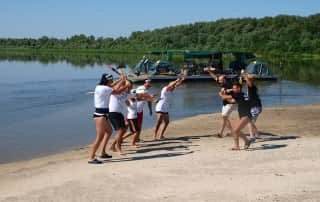 Тимбилдинг на плотах