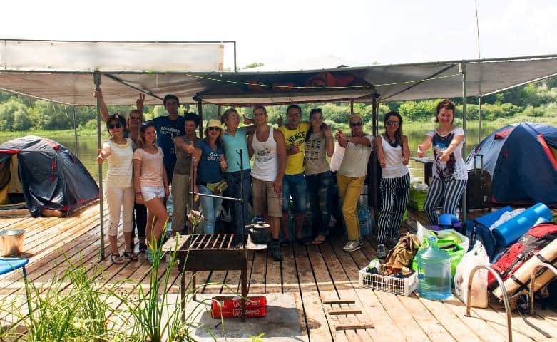 корпоративное мероприятие на плоту