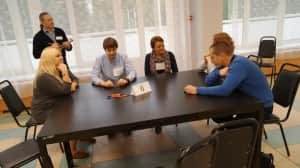 участники группы в деловой игре